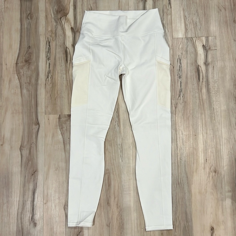 Fabletics On-The-Go High-Waisted Legging women’s medium